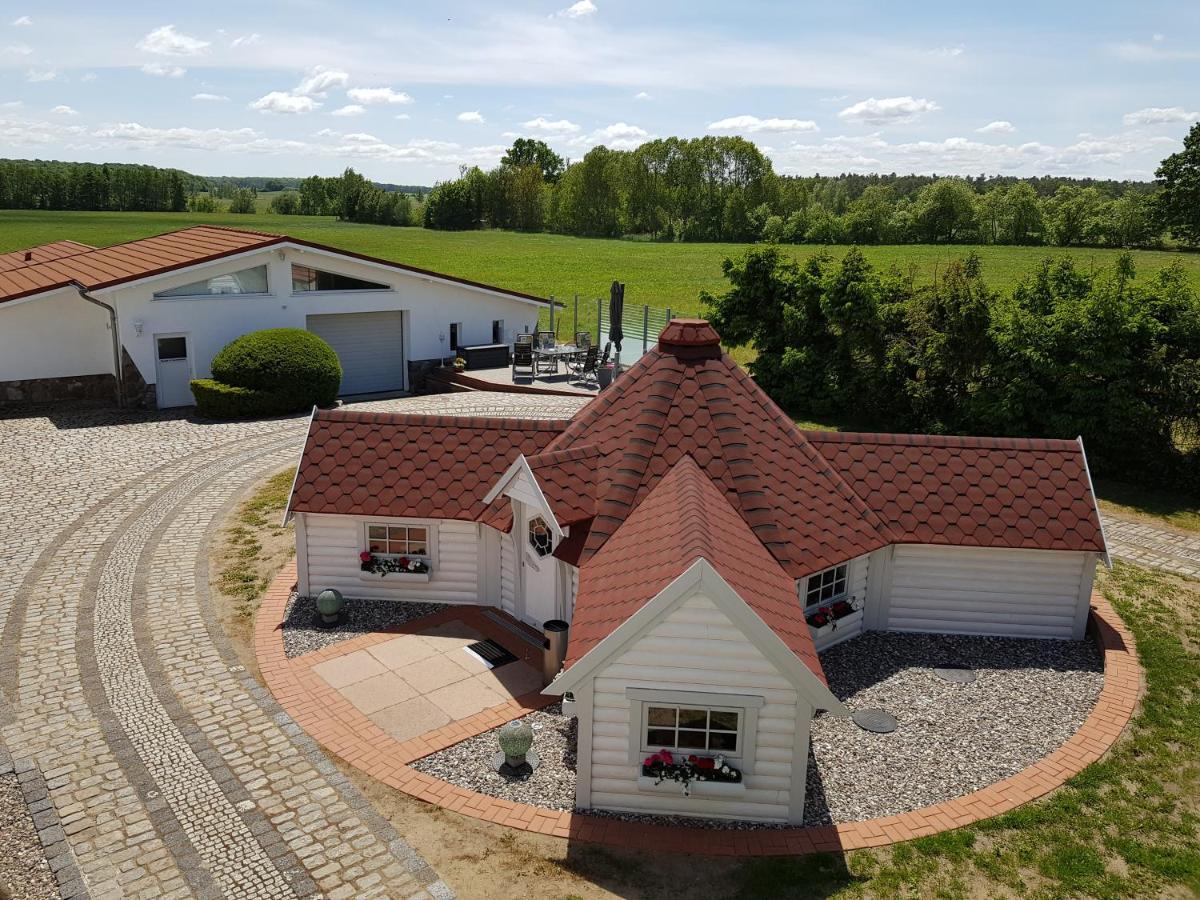 Landhotel Pathes Hof Volkenshagen Dış mekan fotoğraf